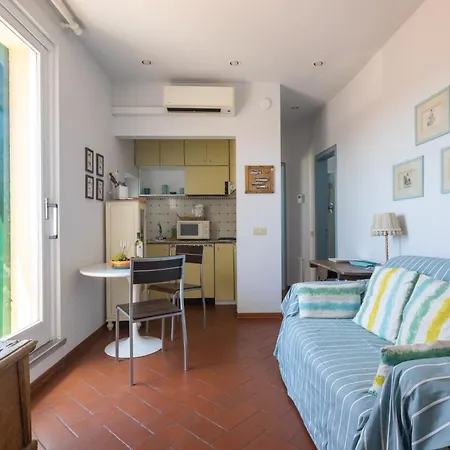 Daire Romantic Terrace Floransa